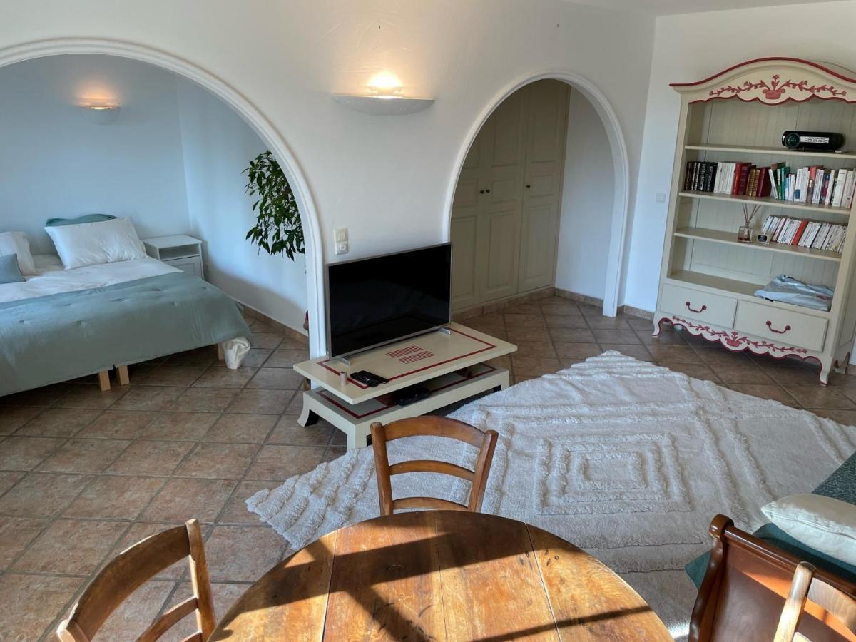 Domaine Des Tuilieres Avec Jacuzzi Apartamento Vallauris Exterior foto