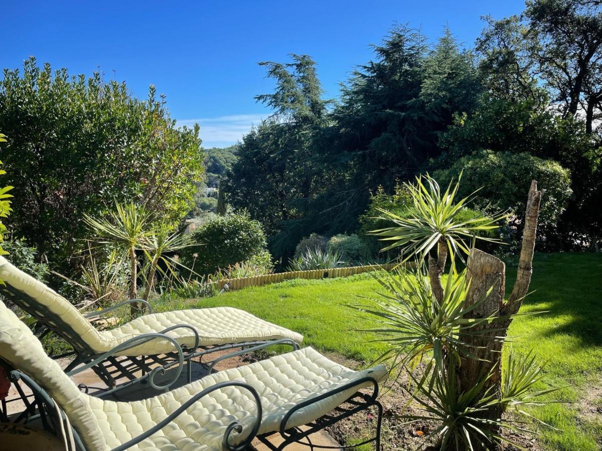 Domaine Des Tuilieres Avec Jacuzzi Apartamento Vallauris Exterior foto